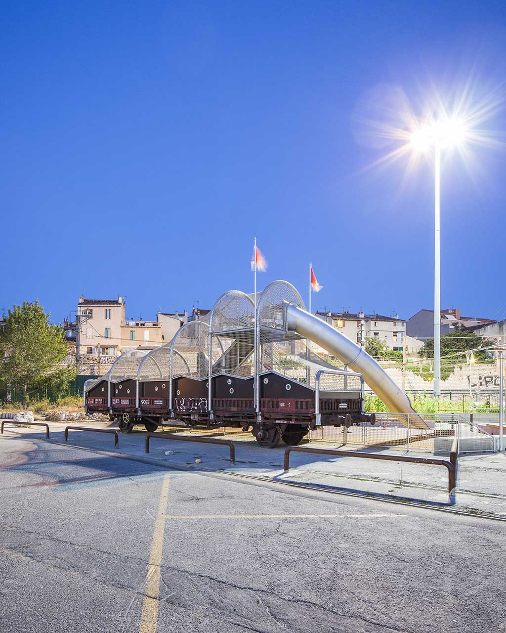 wagon aire de jeux, Friche de la Belle de Mai, Marseille